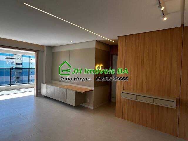 Apartamento para Venda em Salvador - 2